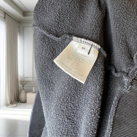 🔥 Givenchy Baboon Graphic Crewneck Sweatshirt – Rare Archive Print 🔥 - Picture 4 of 4